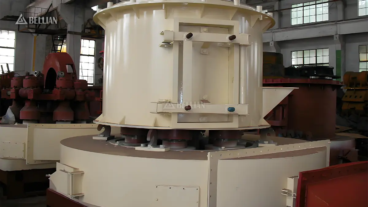 Internal grinding chamber structure of high pressure suspension mill, grinding roller and ring assembly detail